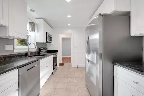 7 Longworth Rd, Worcester, MA 01602 photo 5