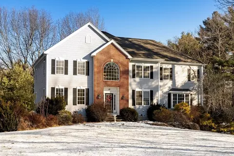 46 Mirimichi St, Plainville, MA 02762