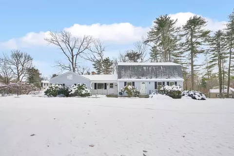 1 Conifer Dr, Wilbraham, MA 01095