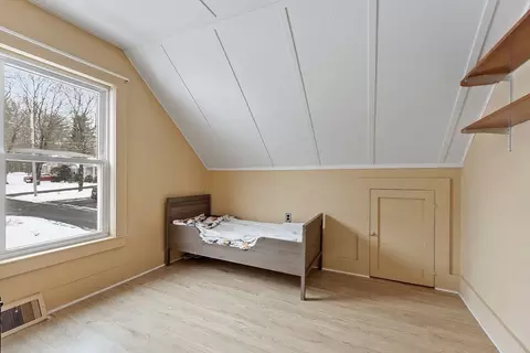 Bedroom - 132 Simonds St, Athol, MA 01331 photo 4 of 6