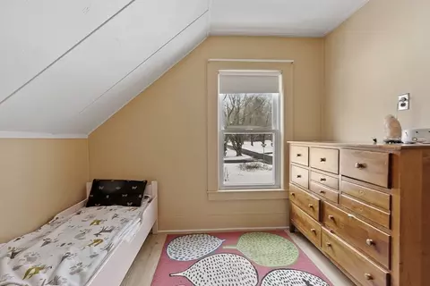 Bedroom - 132 Simonds St, Athol, MA 01331 photo 3 of 6