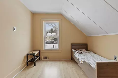 Bedroom - 132 Simonds St, Athol, MA 01331 photo 5 of 6