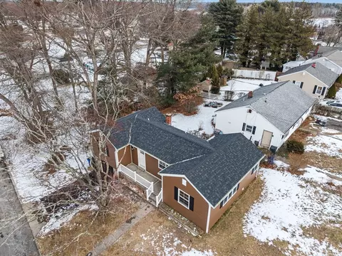 225 Rich St, Fall River, MA 02720 photo 5