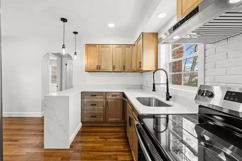 225 Rich St, Fall River, MA 02720 photo 9