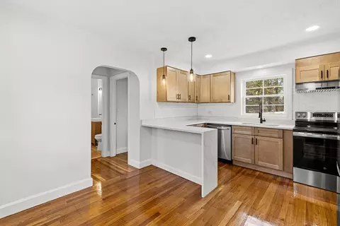 225 Rich St, Fall River, MA 02720 photo 10