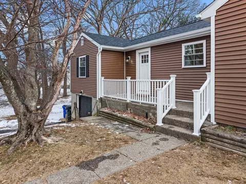 225 Rich St, Fall River, MA 02720 photo 2