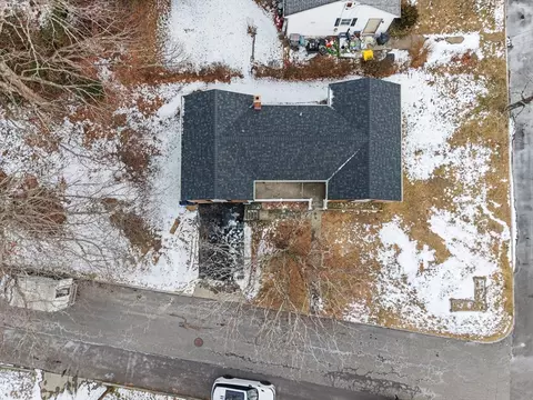 225 Rich St, Fall River, MA 02720 photo 6
