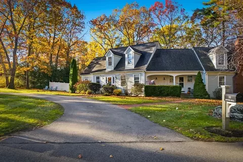 15 Knobb Hl, Newbury, MA 01922