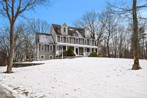 28 Coleman Rd, Groveland, MA 01834