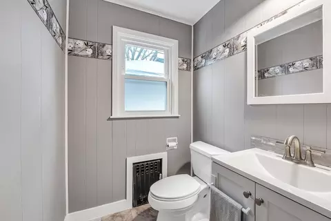 22 Lanark St, Worcester, MA 01603 photo 13