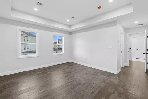 Entry Way - 138 Eighteenth St, Fall River, MA 02723 photo 7 of 10