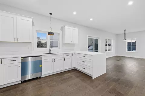 Kitchen - 138 Eighteenth St, Fall River, MA 02723 photo 3 of 4