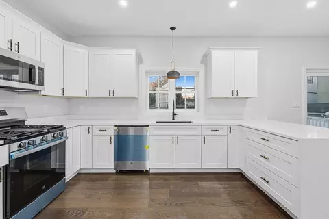 Kitchen - 138 Eighteenth St, Fall River, MA 02723 photo 4 of 4