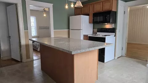35 Arbutus Rd, Worcester, MA 01606 photo 13