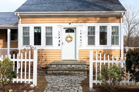 14 Briarwood Dr, Wareham, MA 02571 photo 4