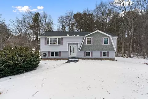 31 Burlington Ave, Wilmington, MA 01887