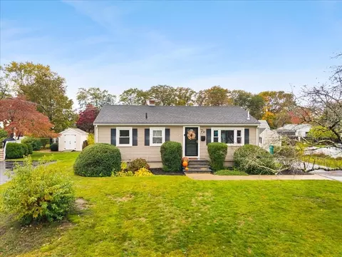 23 Sunset Ave, North Attleboro, MA 02760