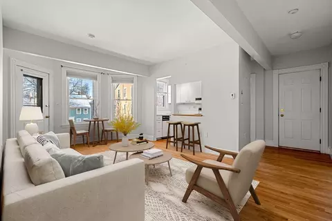 52-54 Fair St #2D, Newburyport, MA 01950