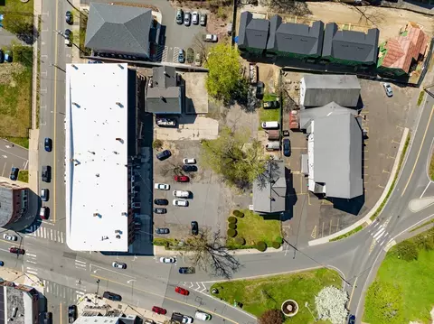 View/Area - 76 Maple St, Florence, MA 01062 photo 1 of 2