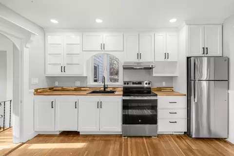 Kitchen - 2 Oakdale St, Wareham, MA 02571 photo 2 of 4