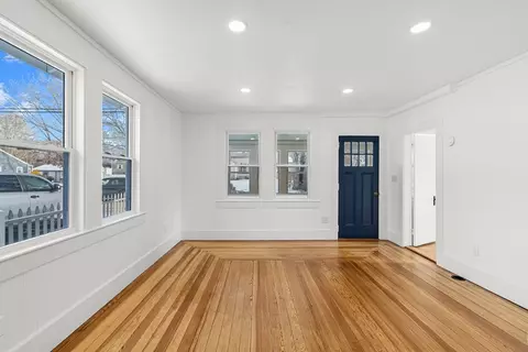 Living - 2 Oakdale St, Wareham, MA 02571 photo 5 of 6
