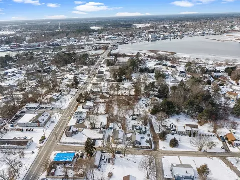 View/Area - 2 Oakdale St, Wareham, MA 02571 photo 1 of 2