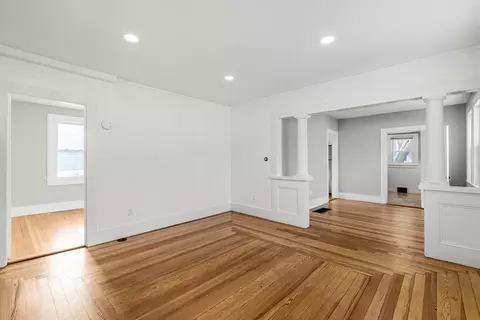 Living - 2 Oakdale St, Wareham, MA 02571 photo 4 of 6