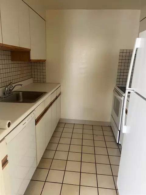 750 Davol St #616, Fall River, MA 02720 photo 13
