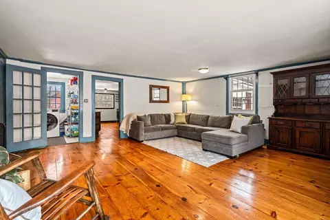 Other - 4 Thorndike St, Dunstable, MA 01827 photo 4 of 9