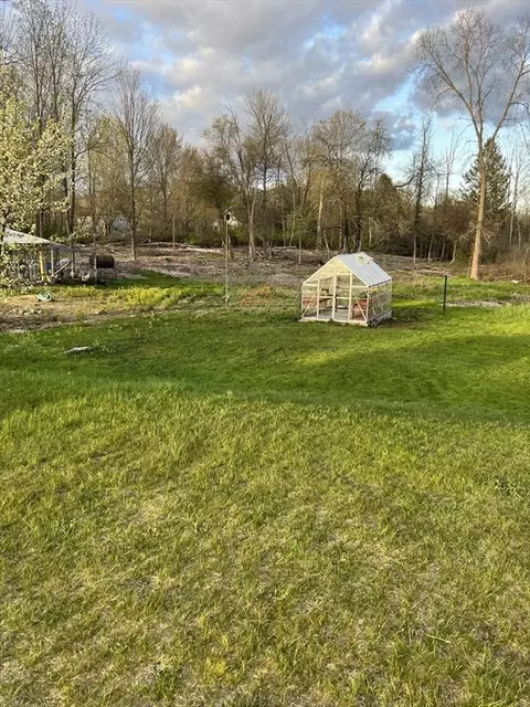 Exterior - 4 Thorndike St, Dunstable, MA 01827 photo 7 of 10