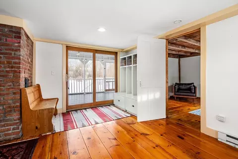 Entry Way - 4 Thorndike St, Dunstable, MA 01827 photo 1 of 4