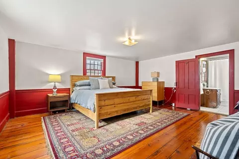 Bedroom - 4 Thorndike St, Dunstable, MA 01827 photo 1 of 6