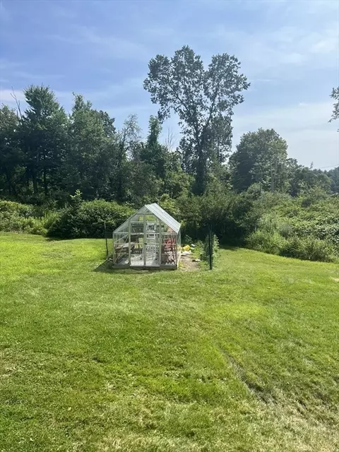 Exterior - 4 Thorndike St, Dunstable, MA 01827 photo 10 of 10