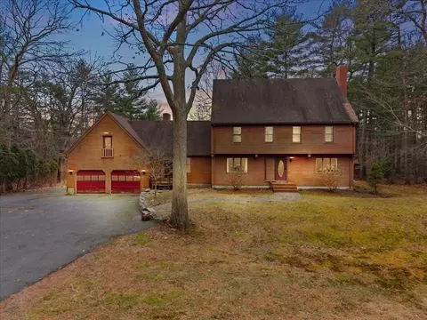 211 Cherry St, Bridgewater, MA 02324