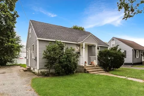 251 Edendale St, Springfield, MA 01104 photo 2