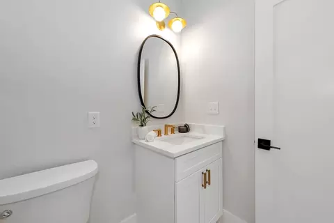 Bath - 203 Everett St, Arlington, MA 02474 photo 1 of 7