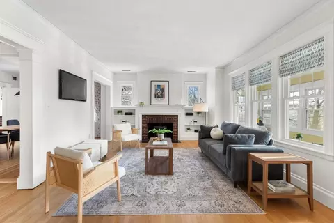 20 Chester Rd #2, Belmont, MA 02478
