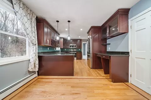 18 Lorri Rd, Derry, NH 03038 photo 9