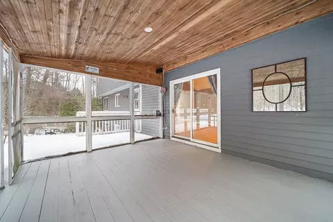 18 Lorri Rd, Derry, NH 03038 photo 16