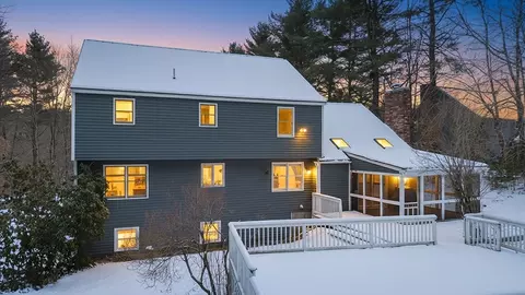 18 Lorri Rd, Derry, NH 03038 photo 4