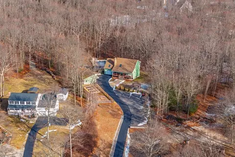 8 Longview Ave, Webster, MA 01570 photo 9