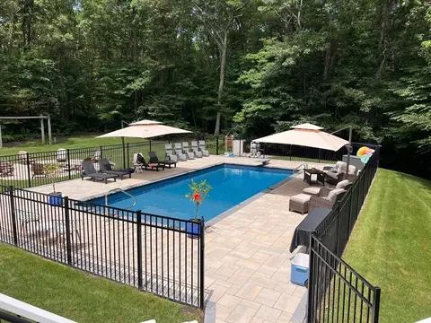 8 Longview Ave, Webster, MA 01570 photo 5