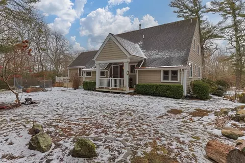 248 Great Neck Rd, Wareham, MA 02571 photo 2