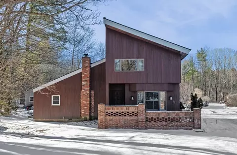 88 Squannacook Rd, Shirley, MA 01464