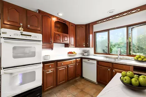 5 Marshfield St, Gloucester, MA 01930 photo 7
