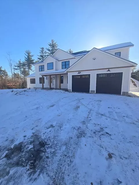 156 Willard Rd, Ashburnham, MA 01430