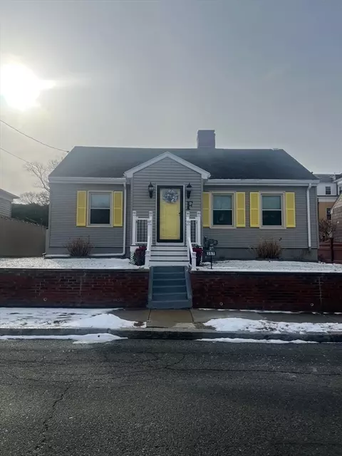 257 Calvin St, Fall River, MA 02720