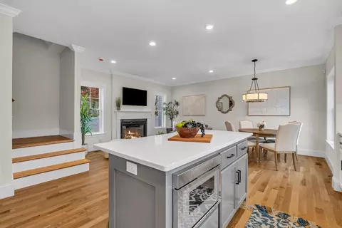 73 Maple St #1, Needham, MA 02492 photo 6