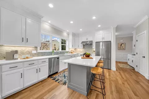 73 Maple St #1, Needham, MA 02492 photo 5