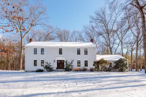 1201 Old Marlboro Rd, Concord, MA 01742